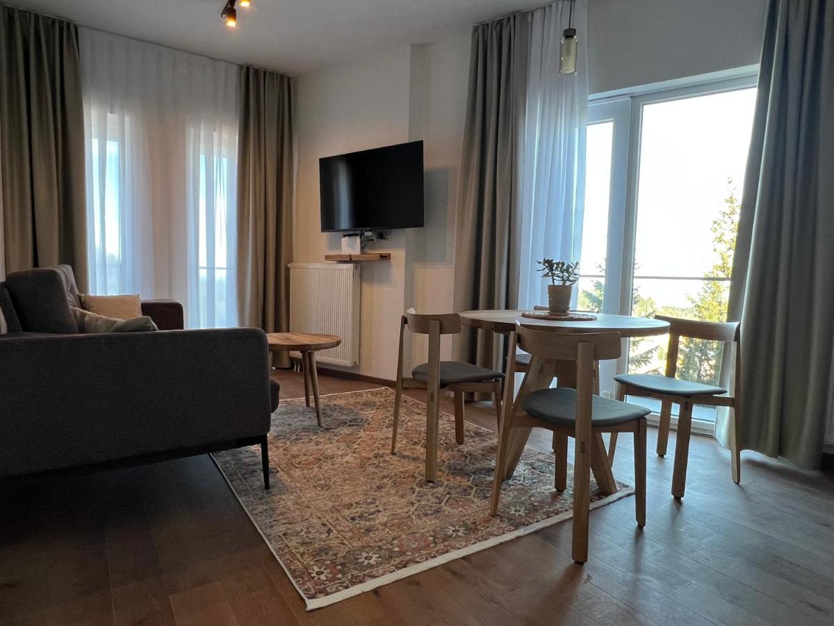 Aparthotel Rajska Яхорина Екстериор снимка