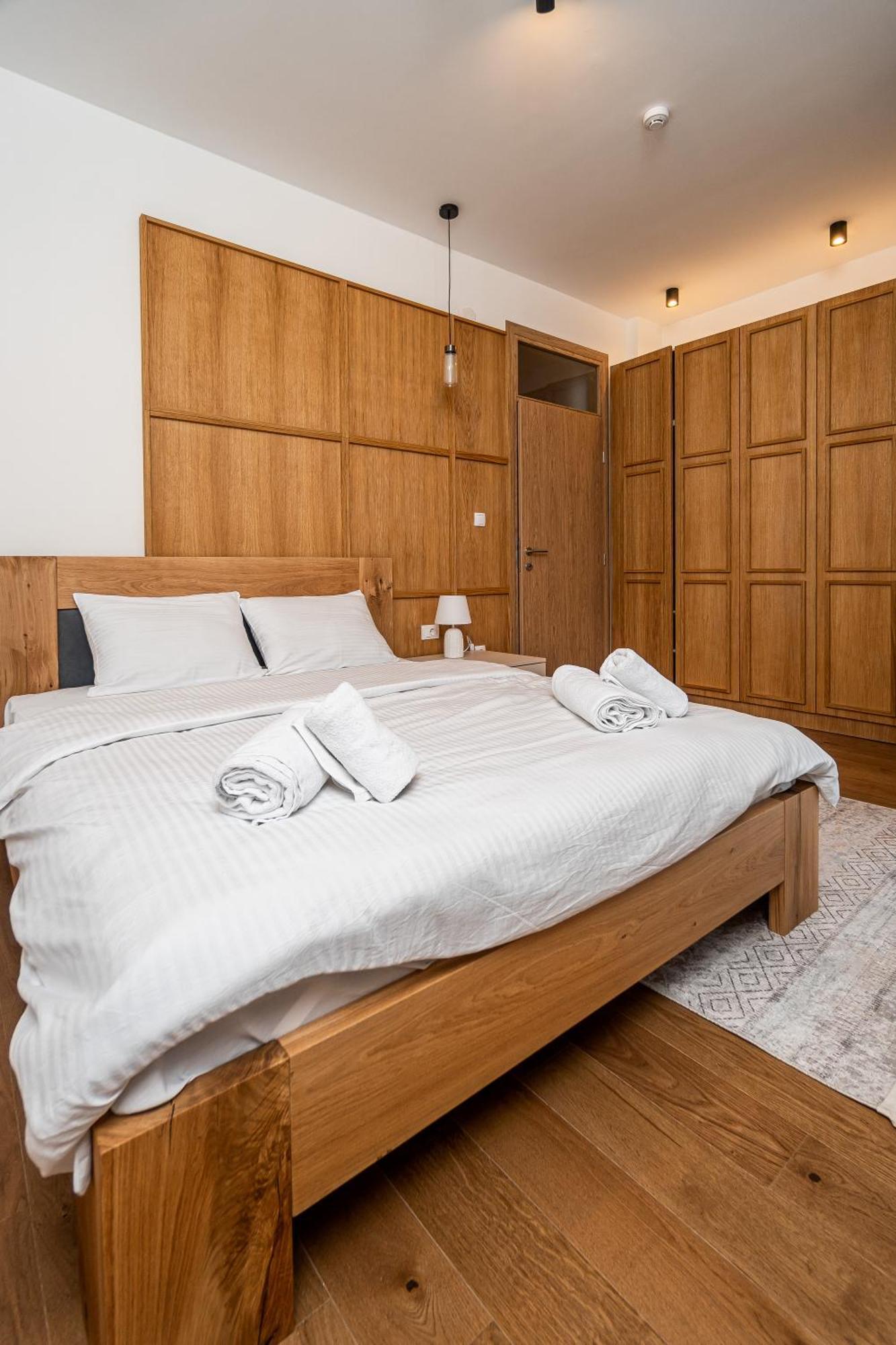 Aparthotel Rajska Яхорина Екстериор снимка